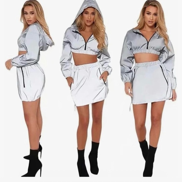 None Dresses & Skirts - Stylish Silver Reflective Women's Skirt Set